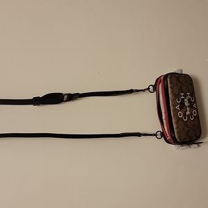 Coach crossbody pocketbook